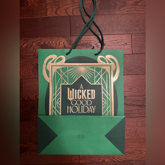 A Wicked Good Holiday Bloomingdale’s Shopping Bag - Picture 3 of 5